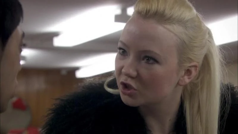 Кадры из сериала Бесстыжие / Бесстыдники (UK) (2004)